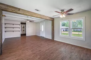 604 Fordtrand St, Ellinger, TX 78938 - Photo 4