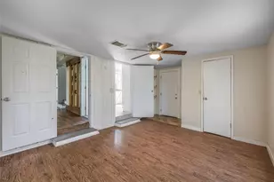 604 Fordtrand St, Ellinger, TX 78938 - Photo 6