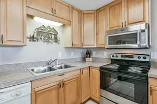 4214 Liberty Dr, Galveston, TX 77554 - Photo 12