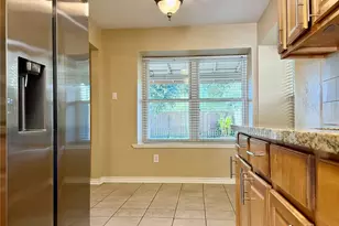 10011 Appleridge Dr, Houston, TX 77070 - Photo 6