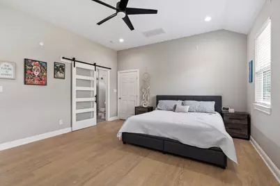 7393 Fairway Drive #B, Houston, TX 77087 - Photo 4