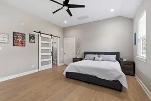 7393 Fairway Dr, Houston, TX 77087 - Photo 4