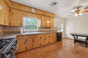 4019 Beatrice Ave, Dickinson, TX 77539 - Photo 16