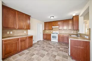 20218 Stonegrove Ct, Tomball, TX 77375 - Photo 10