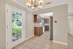 2926 Vance Ave, Texas City, TX 77590 - Photo 10