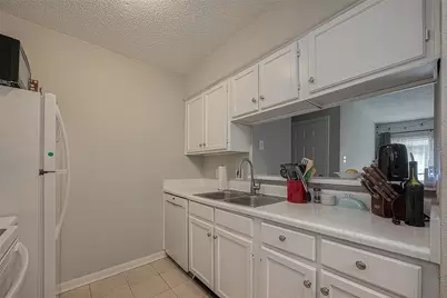 2120 El Paseo Street #2425, Houston, TX 77054 - Photo 12