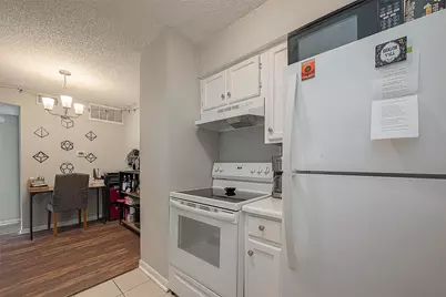 2120 El Paseo Street #2425, Houston, TX 77054 - Photo 14