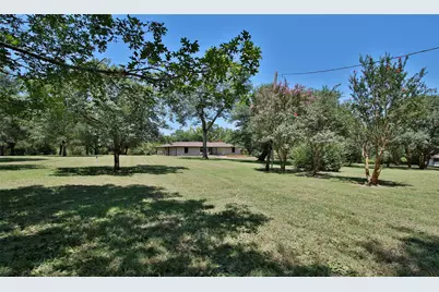 3706 County Road 409, Navasota, TX 77868 - Photo 4