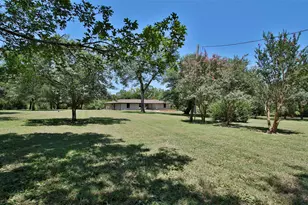3706 Co Rd 409, Navasota, TX 77868 - Photo 4