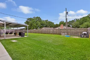 106 Lynn Street St, Anahuac, TX 77514 - Photo 8