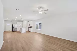 3300 Memorial Way, Texas City, TX 77591 - Photo 4