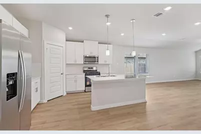 3300 Memorial Way, Texas City, TX 77591 - Photo 6