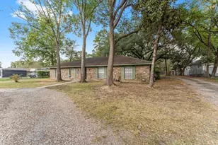 2003 Pinewoods Way, Spring, TX 77386 - Photo 6
