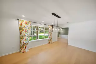 5354 Dumfries Dr, Houston, TX 77096 - Photo 6