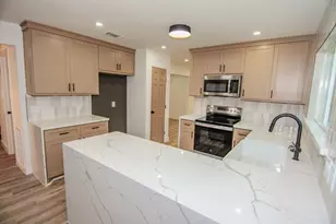 3 Raindream Pl, The Woodlands, TX 77381 - Photo 8