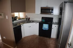 8888 Benning Dr, Houston, TX 77031 - Photo 6