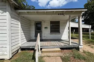 406 Omega, El Campo, TX 77437 - Photo 4