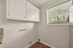 406 W Oak St, Highlands, TX 77562 - Photo 14