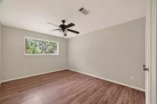 406 W Oak St, Highlands, TX 77562 - Photo 36