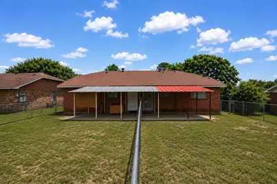 406 W Oak Street, Highlands, TX 77562 - Photo 42