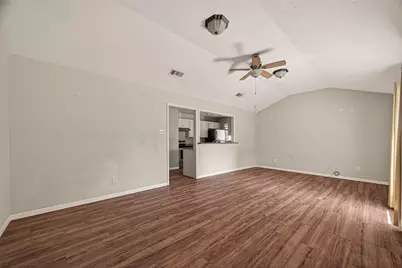 406 W Oak Street, Highlands, TX 77562 - Photo 24