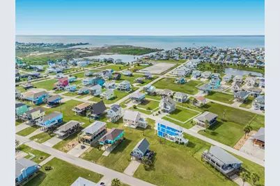 22818 Buena Street, Galveston, TX 77554 - Photo 8