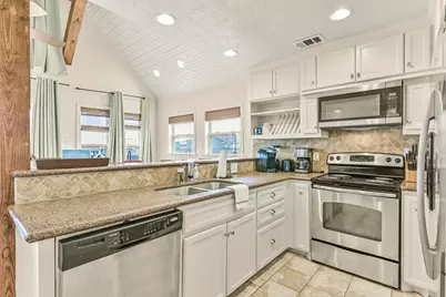 22818 Buena Street, Galveston, TX 77554 - Photo 38