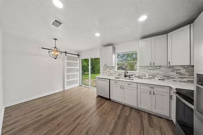 6003 Westover Street, Houston, TX 77033 - Photo 14
