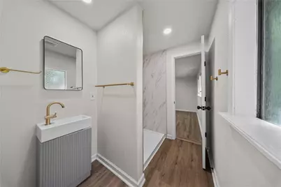6003 Westover Street, Houston, TX 77033 - Photo 22