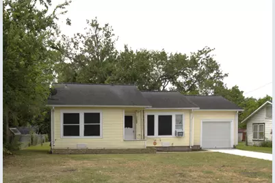 1109 Manor Drive, Victoria, TX 77901 - Photo 1