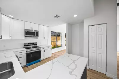 6703 Casablanca Drive, Houston, TX 77088 - Photo 10