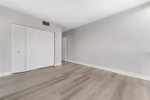 5001 Woodway Dr, Houston, TX 77056 - Photo 14