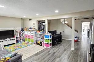 781 Country Pl Dr, Houston, TX 77079 - Photo 4