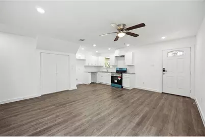 1056 North Ln #A, Houston, TX 77088 - Photo 4