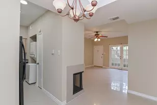 8055 Cambridge St, Houston, TX 77054 - Photo 10