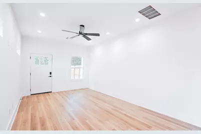 7903 Sunnyhill Street, Houston, TX 77088 - Photo 12