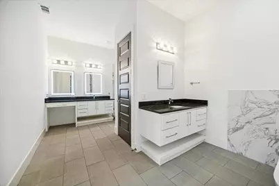 710 Stanford Street #C, Houston, TX 77019 - Photo 14
