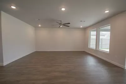 16 Greystone Court, Angleton, TX 77515 - Photo 10