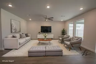 16 Greystone Ct, Angleton, TX 77515 - Photo 10