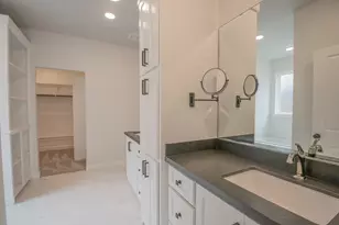 16 Greystone Ct, Angleton, TX 77515 - Photo 24