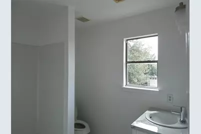 18914 Remington Mill Drive, Houston, TX 77073 - Photo 14