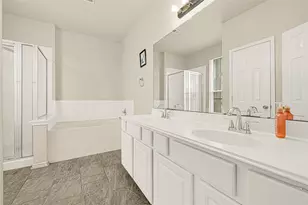 9340 Royal Way, Houston, TX 77083 - Photo 16