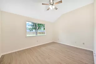 812 Sandringham Dr, Friendswood, TX 77546 - Photo 20