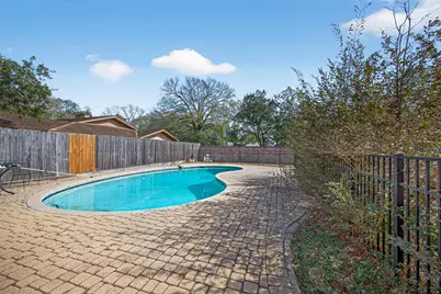 1910 Claiborne Drive, League City, TX 77573 - Photo 34