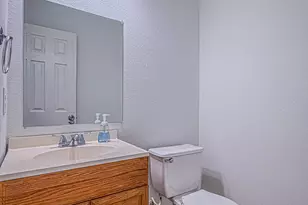 1231 Bartlett Cove Dr, Houston, TX 77067 - Photo 8