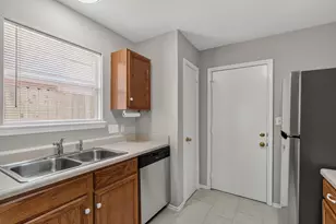 13642 Paxton Dr, Houston, TX 77014 - Photo 18