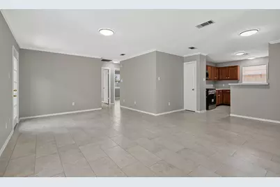 13642 Paxton Drive, Houston, TX 77014 - Photo 10