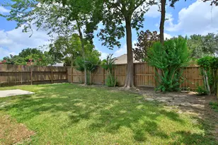 13642 Paxton Dr, Houston, TX 77014 - Photo 32
