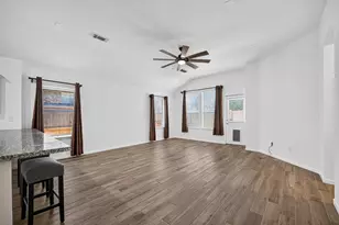 10627 Saratoga Square, Missouri City, TX 77459 - Photo 18