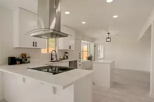 7926 Windy Creek Dr, Houston, TX 77040 - Photo 14